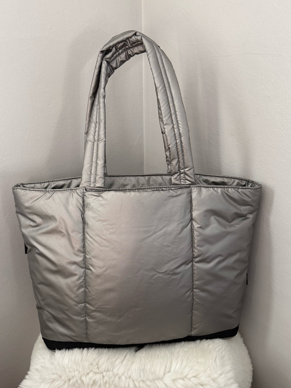 CALPAK Luka Expandable Laptop Puffy Tote Metallic Silver - Picture 4 of 9